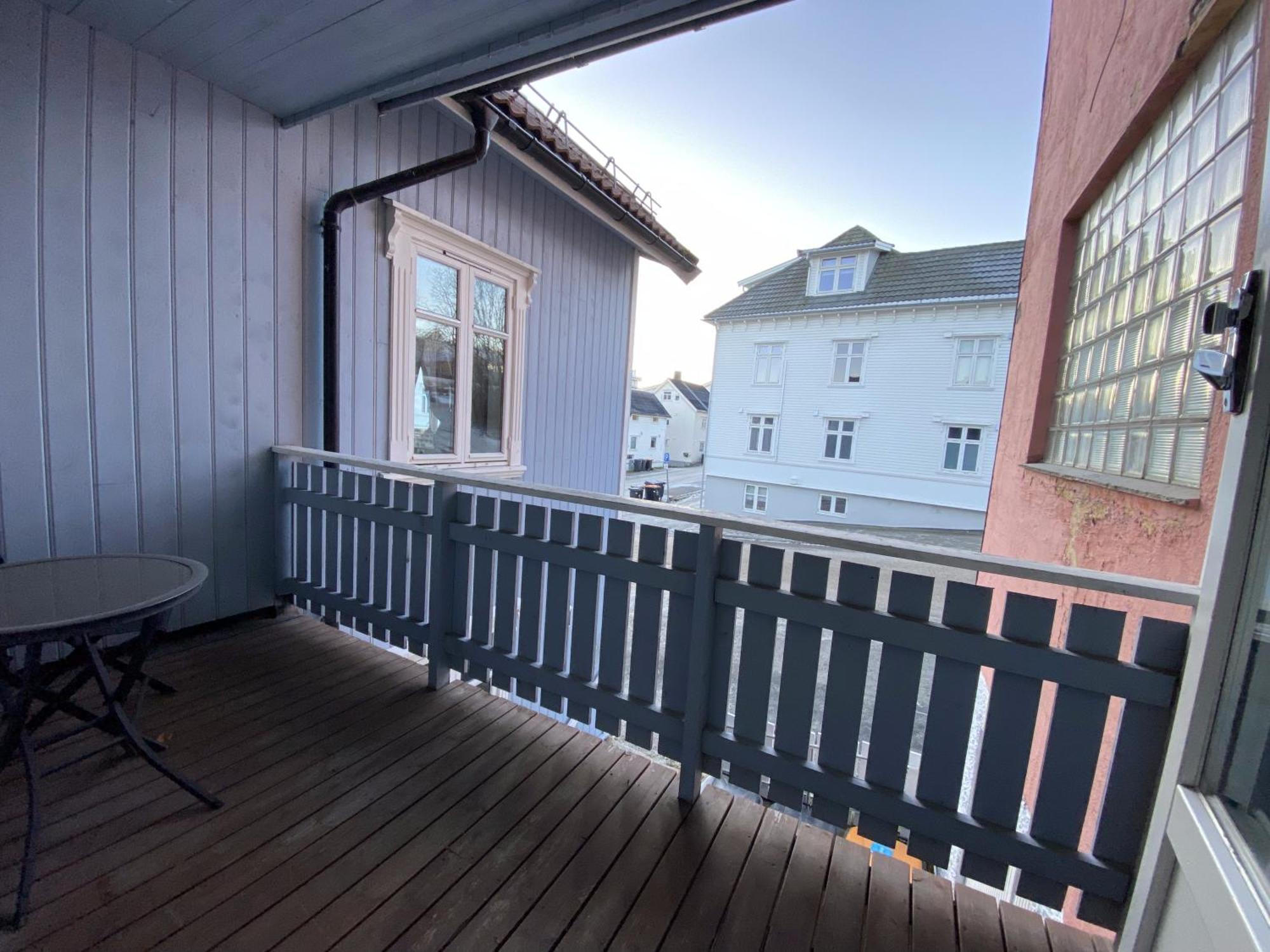 Enter Tromso - Luxury 4 Bedroom Apartment Bagian luar foto