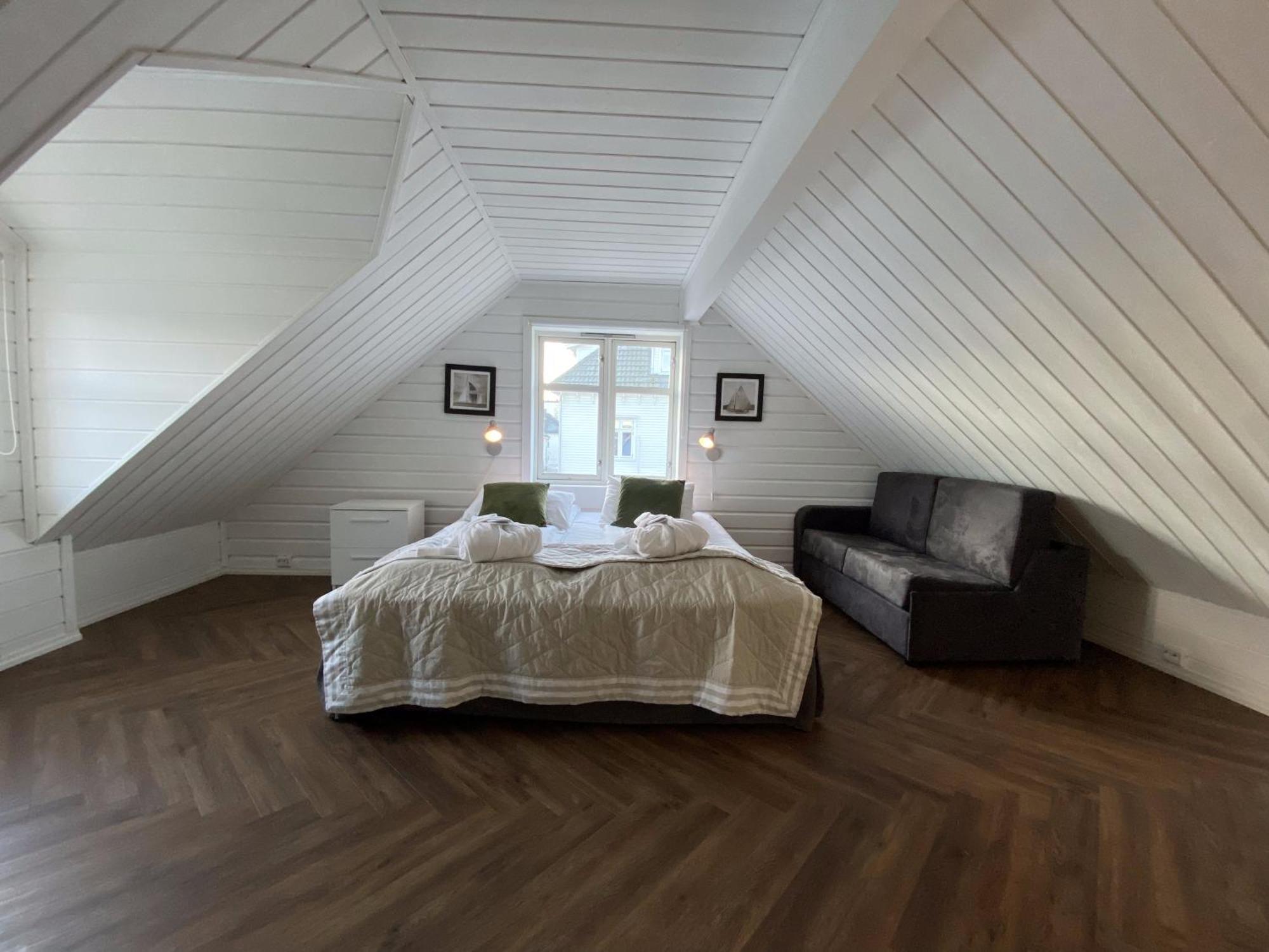 Enter Tromso - Luxury 4 Bedroom Apartment Bagian luar foto